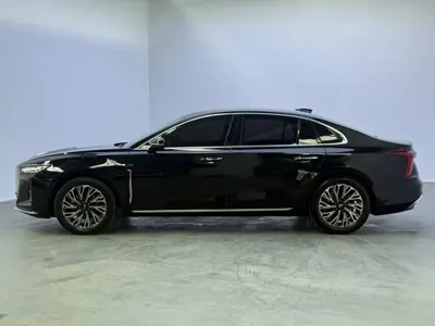 Hongqi Hongqi H5 2024, 23900 км, за 15360.91 USD - фото 18
