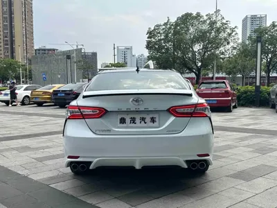 Toyota Camry 2021, 63000 км, за 15176.28 USD