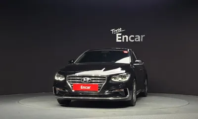 Hyundai Grandeur 2017, 50770 км, за 9184.01 USD