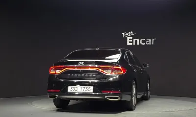 Hyundai Grandeur 2017, 50770 км, за 9184.01 USD