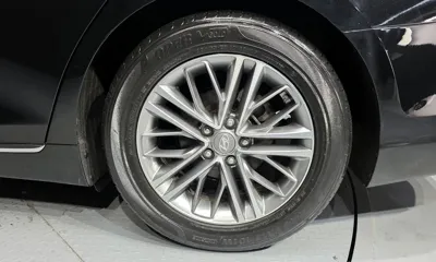 Hyundai Grandeur 2017, 50770 км, за 9184.01 USD