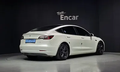 Tesla Model 3 2021, 79854 км, за 20677.43 USD