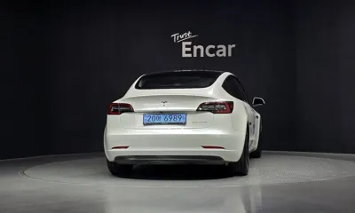 Tesla Model 3 2021, 79854 км, за 20677.43 USD