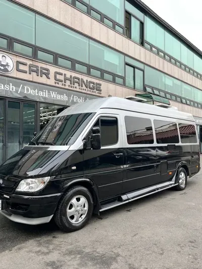 Mercedes-Benz Others 2005, 65000 км, за 84690.6 USD