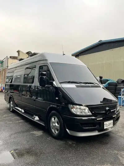 Mercedes-Benz Others 2005, 65000 км, за 84690.6 USD