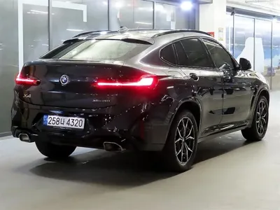 BMW X4 2023, 35509 км, за 29415.67 USD