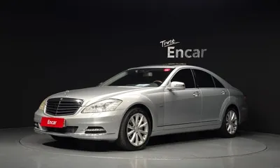 Mercedes-Benz S-Class · 2012 год