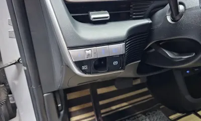 Hyundai Ioniq5 2023, 125996 км, за 17198.37 USD - фото 31
