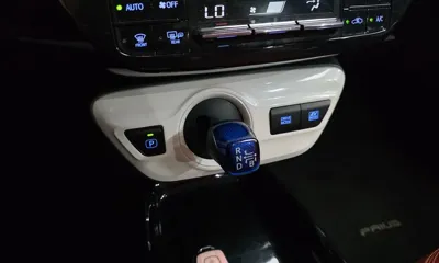 Toyota Prius 2018, 77285 км, за 8526.98 USD - фото 9
