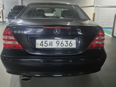 Mercedes-Benz C-Class 2007, 186000 км, за 2927.4 USD