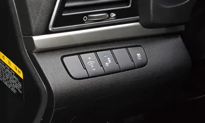 Hyundai Avante 2017, 114742 км, за 5846.03 USD - фото 14