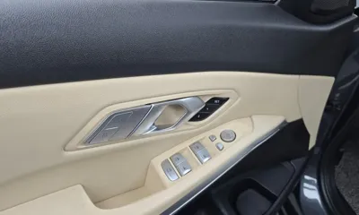 BMW 3-Series 2022, 82475 км, за 18030.86 USD - фото 27