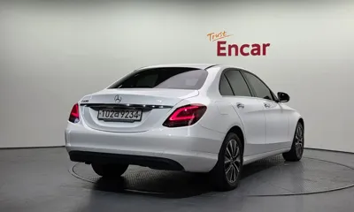 Mercedes-Benz C-Class 2019, 129841 км, за 10774.73 USD
