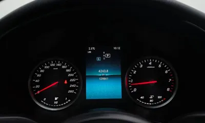 Mercedes-Benz C-Class 2019, 129841 км, за 10774.73 USD - фото 8