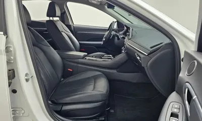 Hyundai Sonata 2020, 66079 км, за 10174.61 USD - фото 11