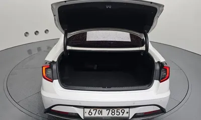 Hyundai Sonata 2020, 66079 км, за 10174.61 USD - фото 20