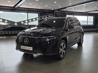 Mercedes-Benz EQB · 2026 год