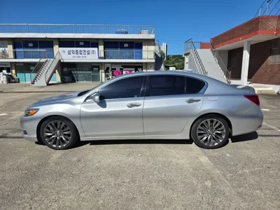 Honda Legend 2016, 213051 км, за 5785.61 USD