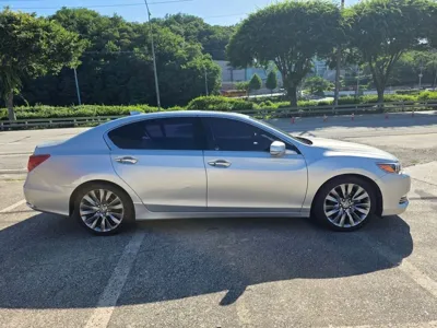 Honda Legend 2016, 213051 км, за 5785.61 USD