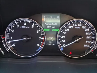 Honda Legend 2016, 213051 км, за 5785.61 USD