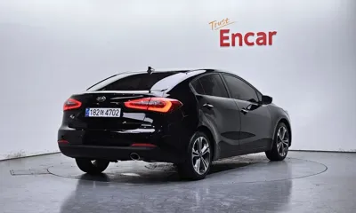 Kia K3 2015, 87588 км, за 3900.5 USD