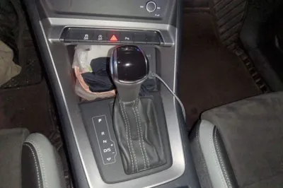 Audi Q3 2019, 129900 км, за 11694 USD - фото 15