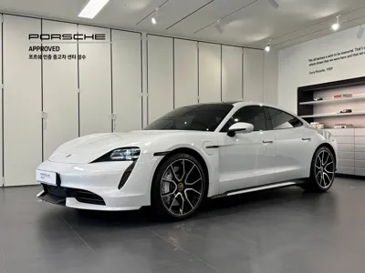 Porsche Taycan · 2024 год