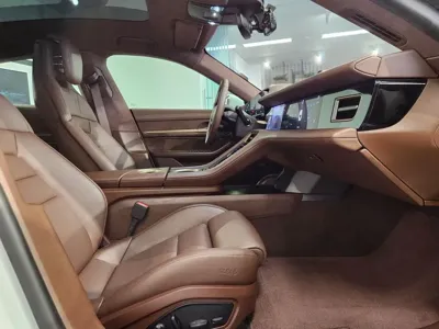 Porsche Taycan 2024, 9615 км, за 91899.7 USD - фото 7