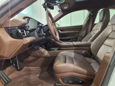 Porsche Taycan 2024, 9615 км, за 91899.7 USD - фото 9