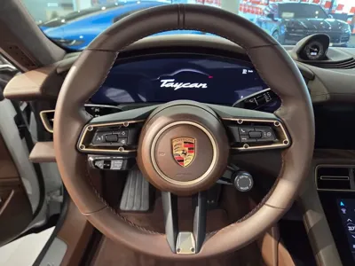 Porsche Taycan 2024, 9615 км, за 91899.7 USD - фото 11