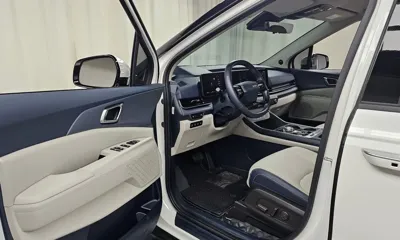 Kia Canival 2025, 34778 км, за 30944.64 USD - фото 10