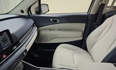 Kia Canival 2025, 34778 км, за 30944.64 USD - фото 25