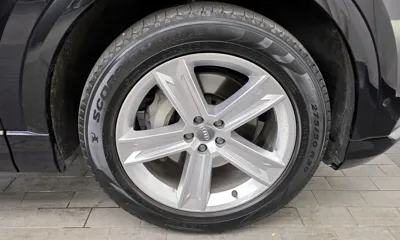 Audi Q8 2021, 105023 км, за 34571.68 USD