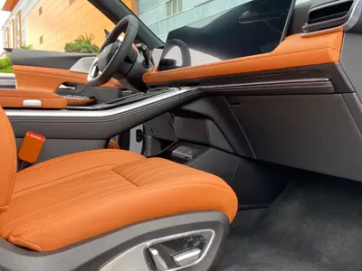 Xpeng G9