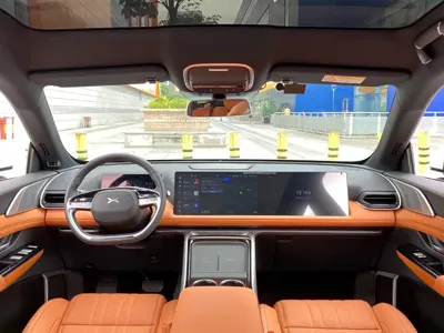 Xpeng G9