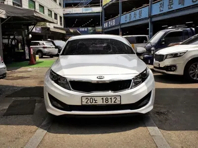 Kia K5 · 2013 год