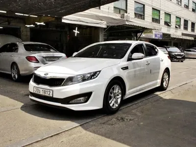 Kia K5 2013, 188947 км, за 2140.26 USD