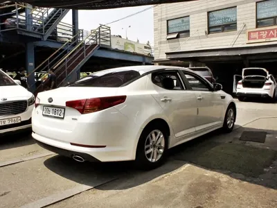 Kia K5 2013, 188947 км, за 2140.26 USD