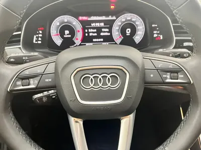 Audi Q7 2022, 46438 км, за 39087.97 USD