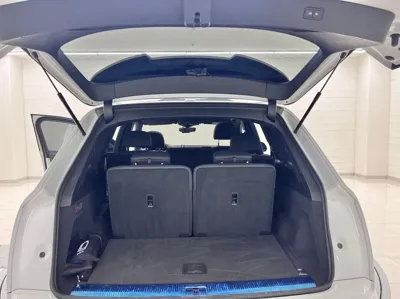 Audi Q7 2022, 46438 км, за 39087.97 USD - фото 20