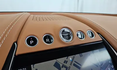 Astonmartin DBX 2023, 2271 км, за 146512.93 USD - фото 9