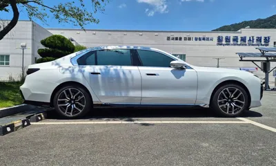 BMW 7-Series 2026, 6145 км, за 89902.33 USD - фото 8