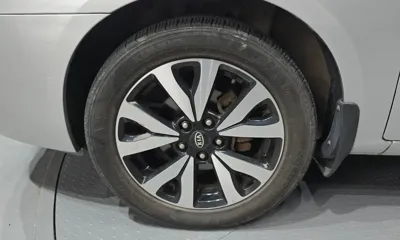 Kia Carens 2011, 110806 км, за 3172.93 USD