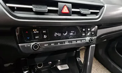 Kia Seltos 2023, 48822 км, за 14375.74 USD - фото 27