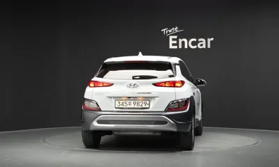 Hyundai Kona 2021, 62330 км, за 10437.18 USD