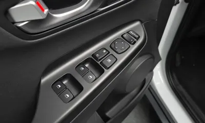 Hyundai Kona 2021, 62330 км, за 10353.58 USD - фото 28