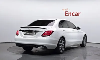 Mercedes-Benz C-Class 2017, 130983 км, за 9035.95 USD