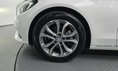 Mercedes-Benz C-Class 2017, 130983 км, за 9035.95 USD