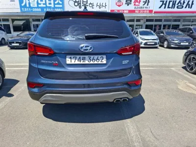 Hyundai Santafe 2018, 87731 км, за 9311.71 USD