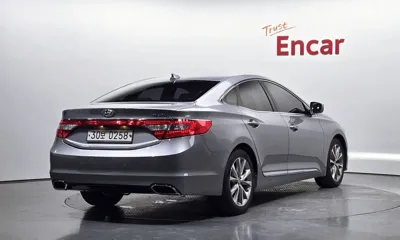 Hyundai Grandeur 2016, 141319 км, за 4234.53 USD